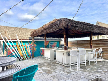 Tiki Bar and Outdoor Kitchen
