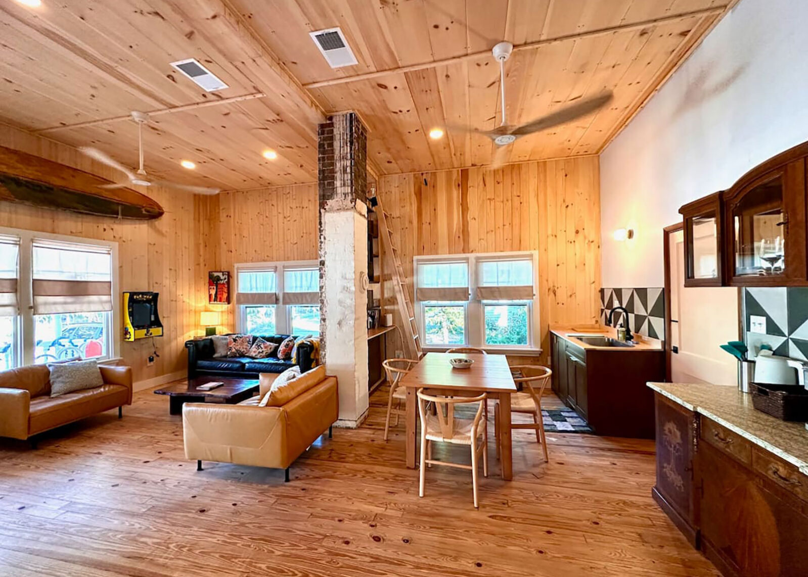 Beach Babes Rentals - The Nest